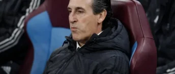 Villa eye Trafford as Emery plans bold reshuffle between the sticks