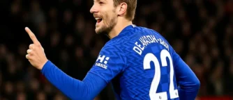 Everton’s Ten-Men Masterclass: Pickford, Barry and Keane Outshine KDH at Old Trafford