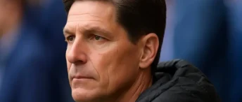 Glasner Hung Out to Dry as Palace’s Thin Squad Buckles and Man United Keep Watch