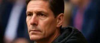 Glasner Delivers Stern Message to Romain Esse After Cup Frustration