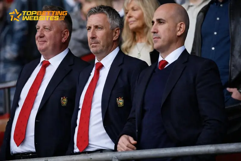 Iraola throws his hat in the ring as United ponder Carrick — and why the Cherries boss could be an upgrade