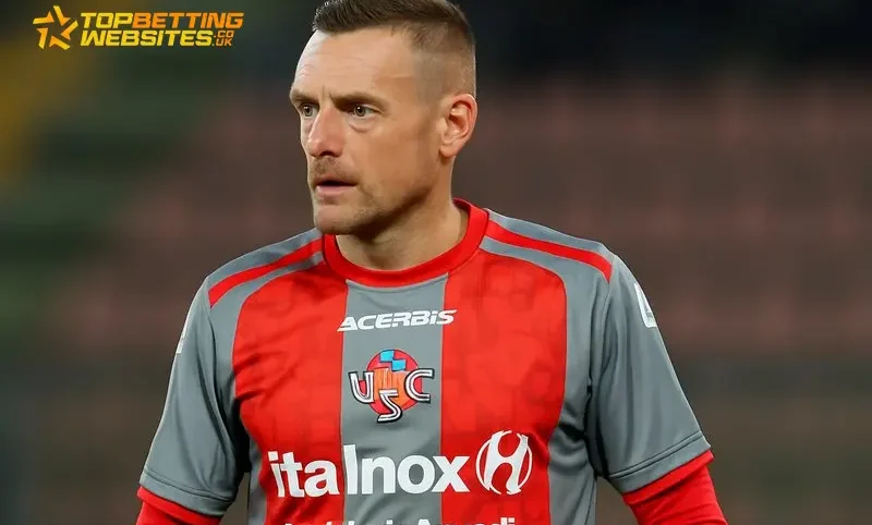 Vardy to Newport? Fuchs makes cheeky call as Foxes legend shines in Italy