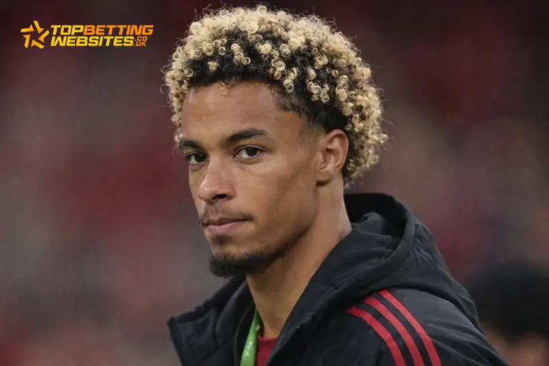 Liverpool rocked as Hugo Ekitike faces season-ending scare after PSG loss