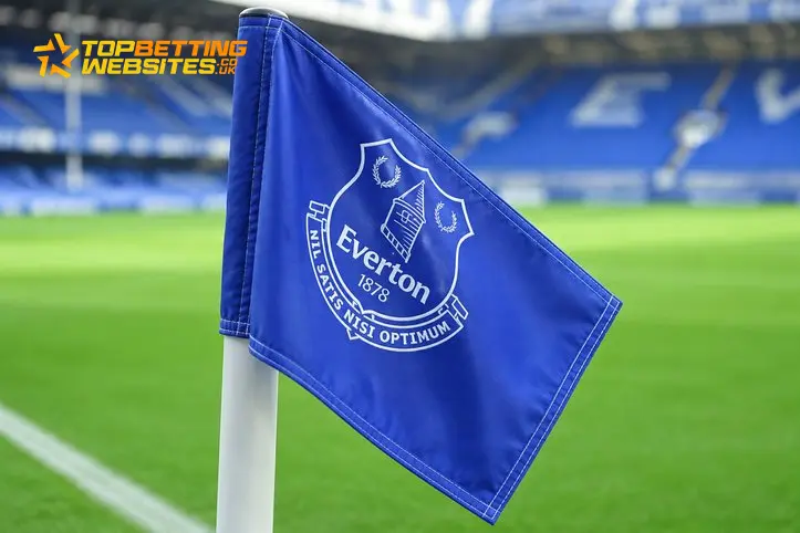 Maitland-Niles Stands Apart as Everton and Chelsea Mark Anti-Racism Message