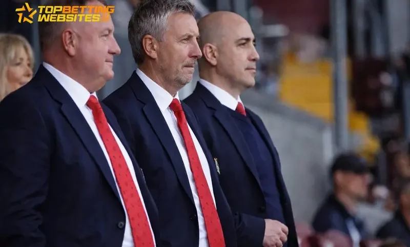 United Weigh Move for Bayern Speedster Alphonso Davies — But the Risks Are Real