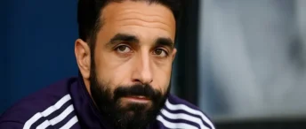 United Sweat Over Mazraoui Absence Before Brentford Test