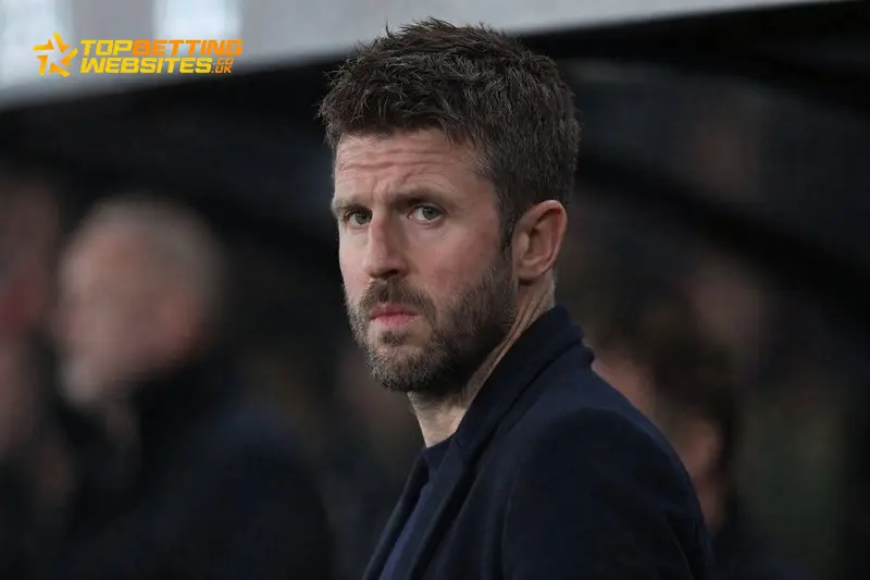United crank up midfield rebuild: De Cat talks opened as Ederson nears and Fernandes chase heats up