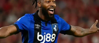 United fix their gaze on midfield as Semenyo noise grows