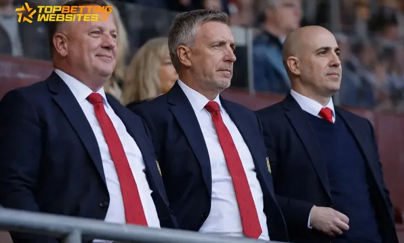 United plot audacious raid on Liverpool for teen flier Isaac Konde