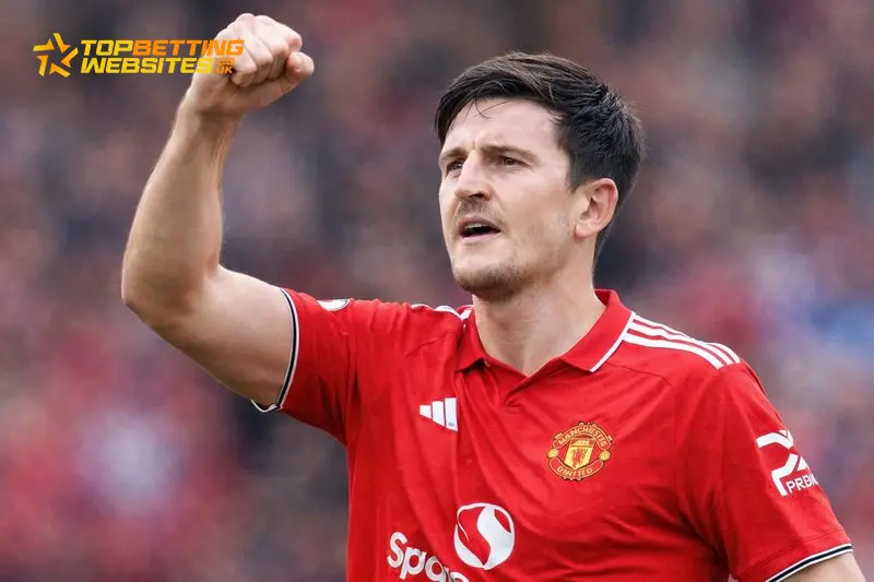 VAR storm at Old Trafford as United roar back to crush Ipswich