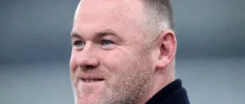 Rooney Rages at 'Schoolboy' Shaw as Man United Stunned by Hull on Opening Day